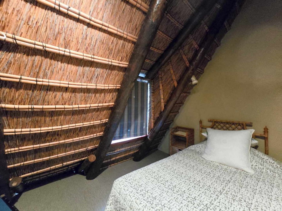 4 Bedroom Property for Sale in Stilbaai Wes Western Cape